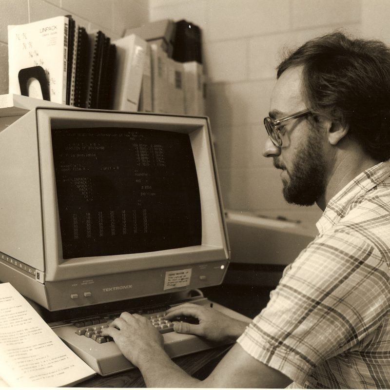 1980, Dongarra at Argonne National Lab with a Tektronix 4081 Workstation